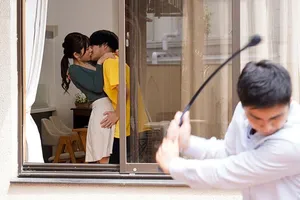 Bị bố gã chồng làm nhục ngay trước bài vị của chồng